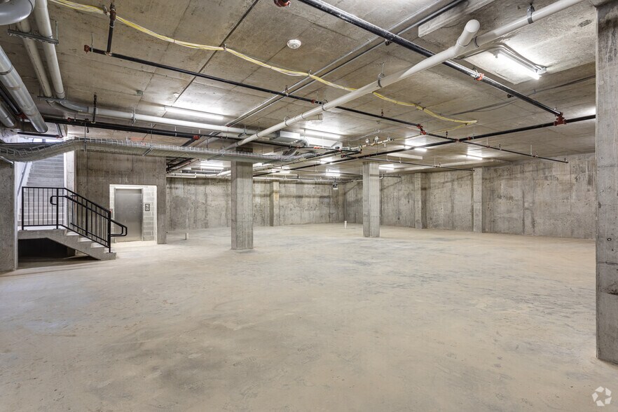 More Photos Of 650 H St NE, Washington Office For Sale