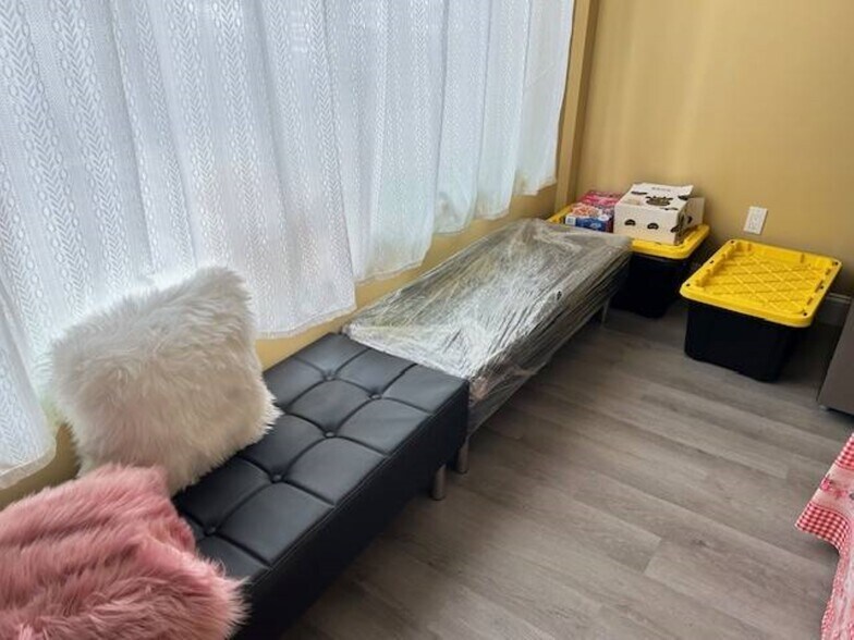 More Photos Of 1460-1462 Nepperhan Ave, Yonkers Storefront Retail Residential For Lease