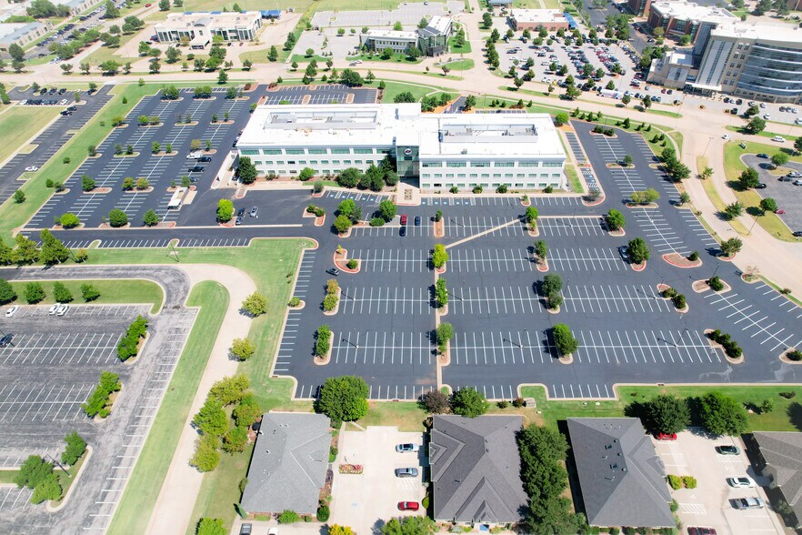 More Photos Of 3100 Quail Springs Pky, Oklahoma City Office For Lease