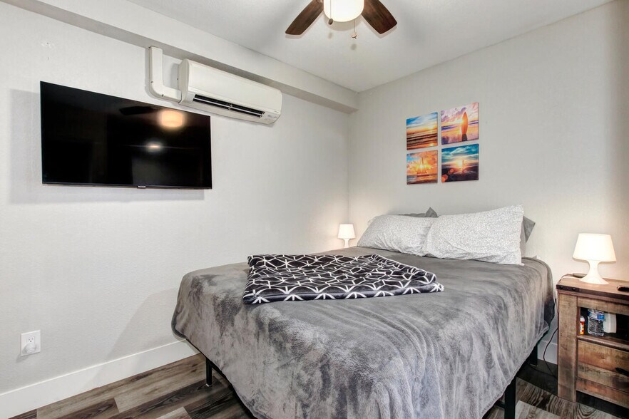 More Photos Of 1413-1415 Victorian Aly, Sacramento Apartments For Sale