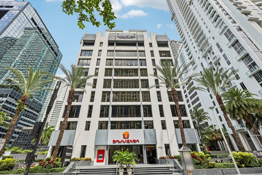 More Photos Of 1110 Brickell Ave, Miami Office For Sale