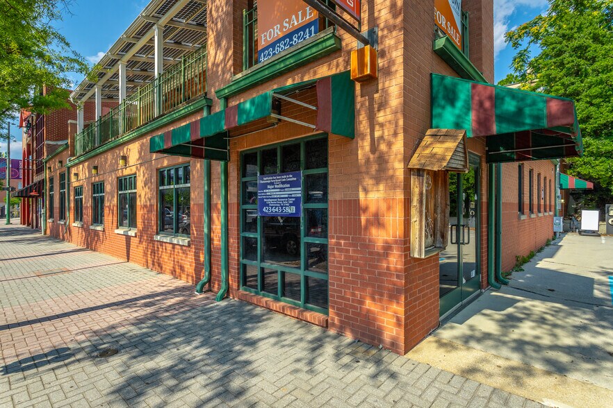 More Photos Of 212 Market St, Chattanooga Restaurant For Sale