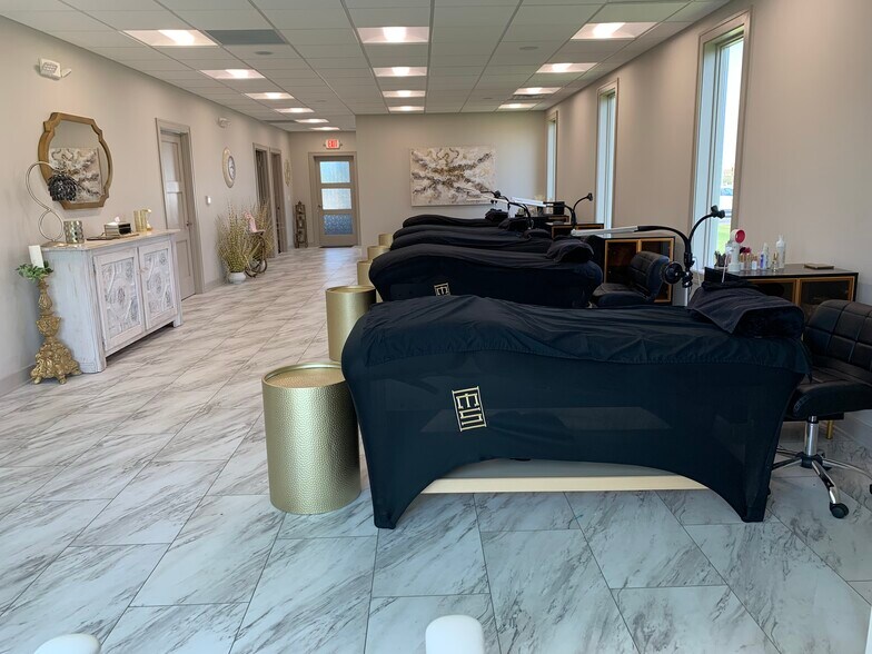 More Photos Of 14417 Illinois Rd, Fort Wayne Medical For Lease