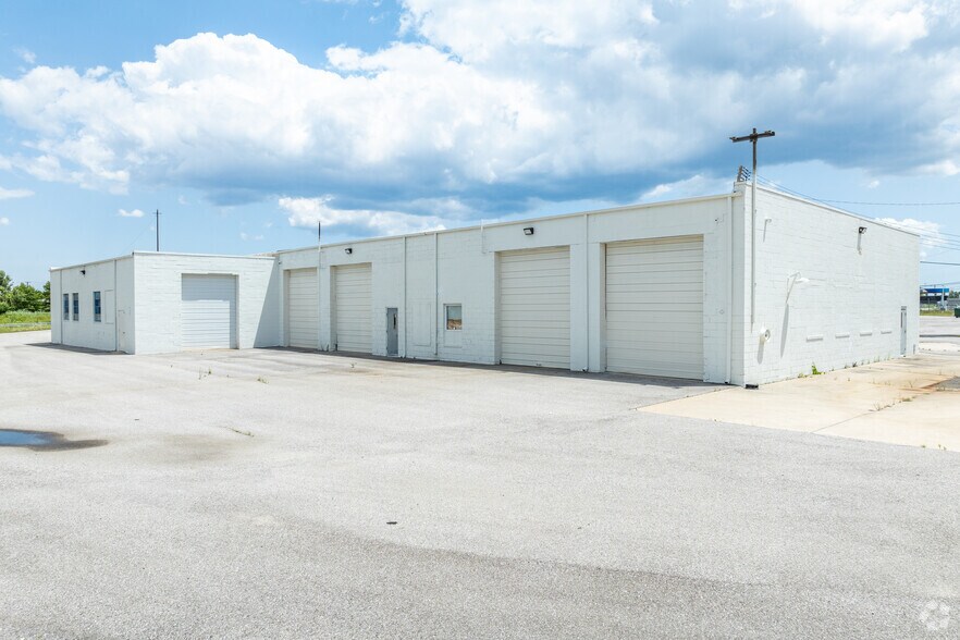 More Photos Of 1200 Chesapeake Ave, Baltimore Warehouse For Lease
