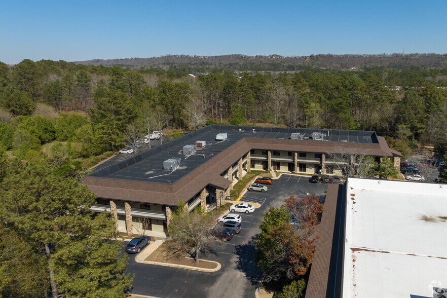 More Photos Of 200 Cahaba Park Cir, Birmingham Coworking Space
