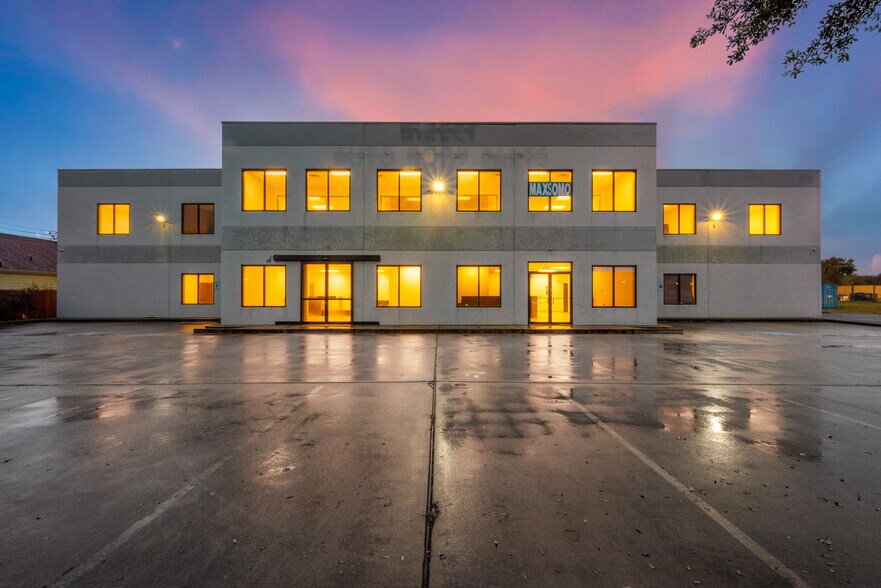 Primary Photo Of 11820 S Sam Houston Pkwy W, Houston Warehouse For Sale
