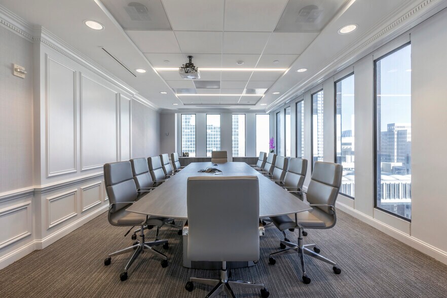 More Photos Of 230 Peachtree St NW, Atlanta Office For Lease