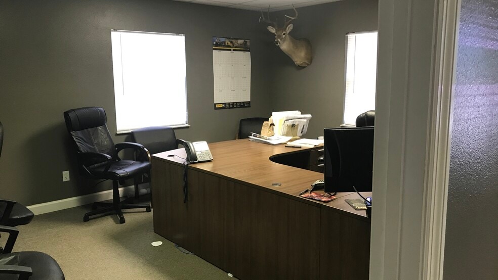 More Photos Of 1101 E Broadway St, Oviedo Office For Lease