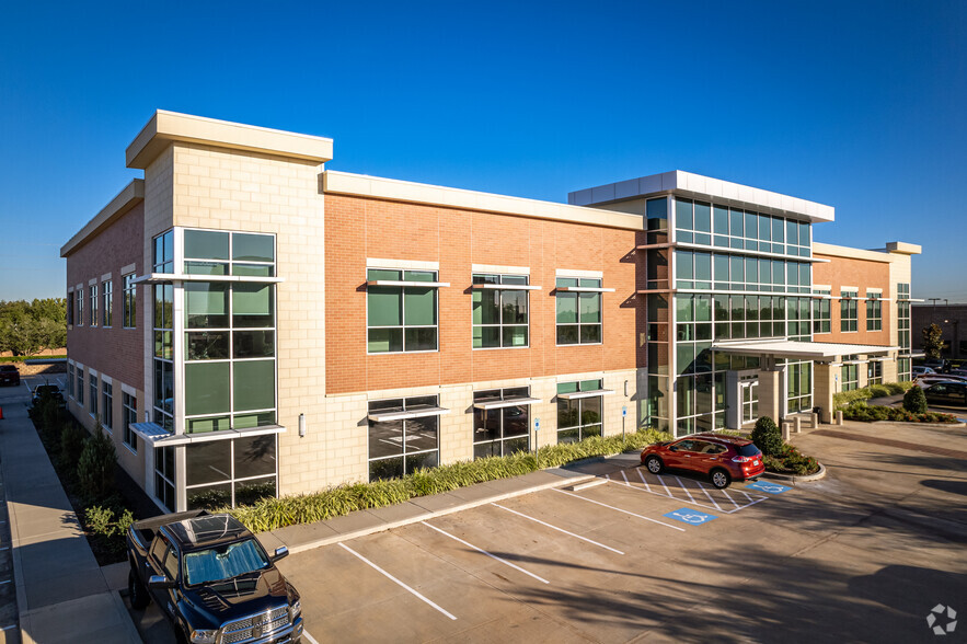 Primary Photo Of 6921 Brisbane Ct, Sugar Land Medical For Lease