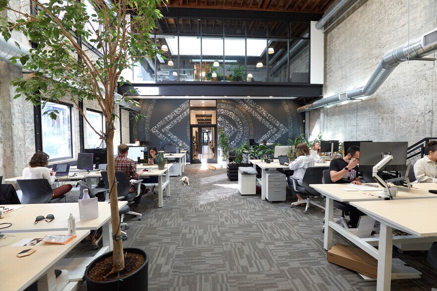 More Photos Of 1528 Webster St, Oakland Coworking Space
