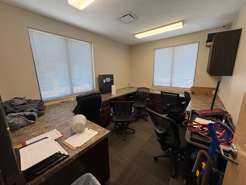 More Photos Of 2306 IFCU way, Lafayette Auto Dealership For Sale