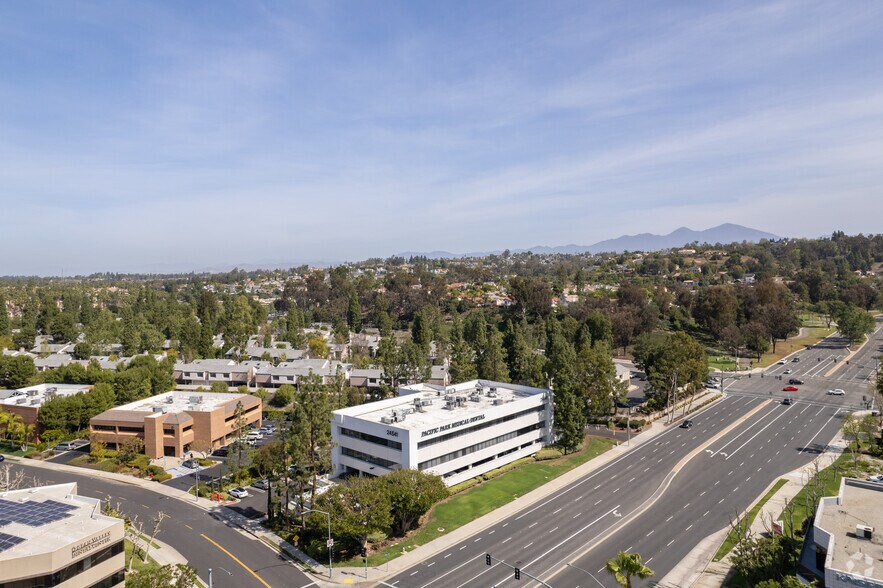 More Photos Of 24541 Pacific Park Dr, Aliso Viejo Medical For Lease