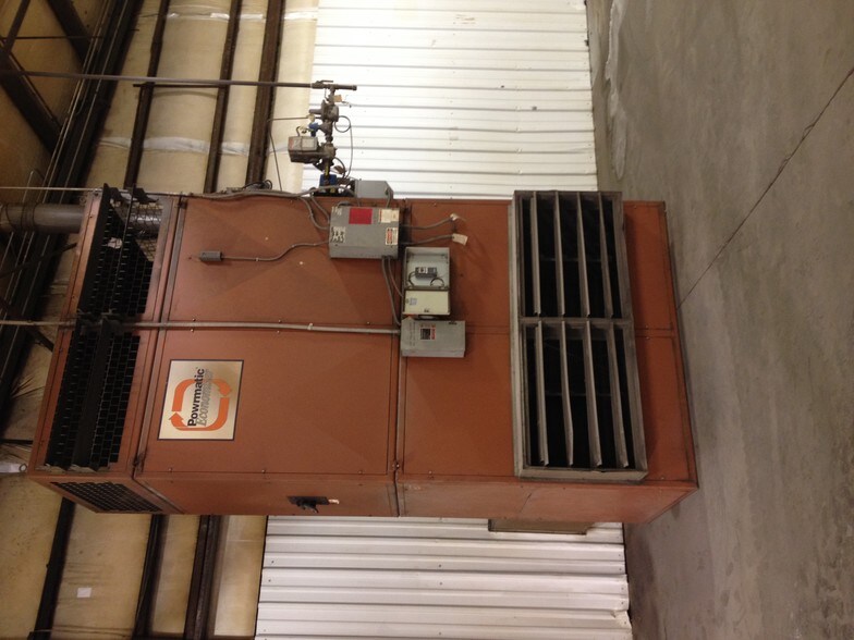 More Photos Of 17074 Lee Hwy, Abingdon Manufacturing For Lease