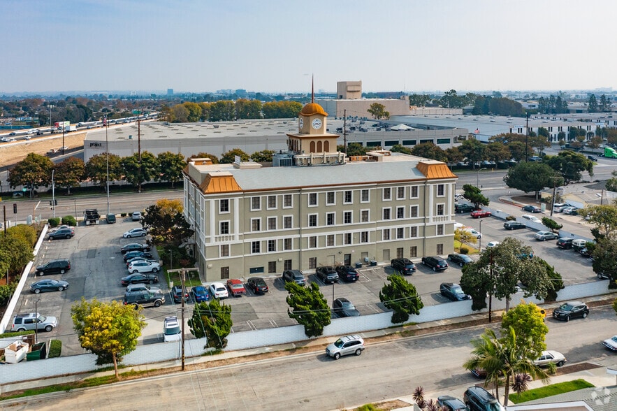 More Photos Of 18411 Crenshaw Blvd, Torrance Medical For Lease