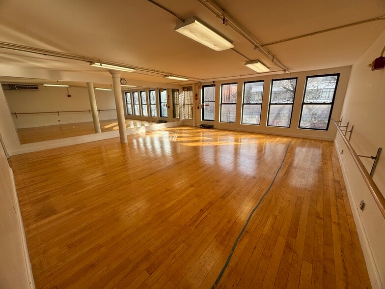 More Photos Of 2258-2260 Third Ave, New York Office Residential For Lease