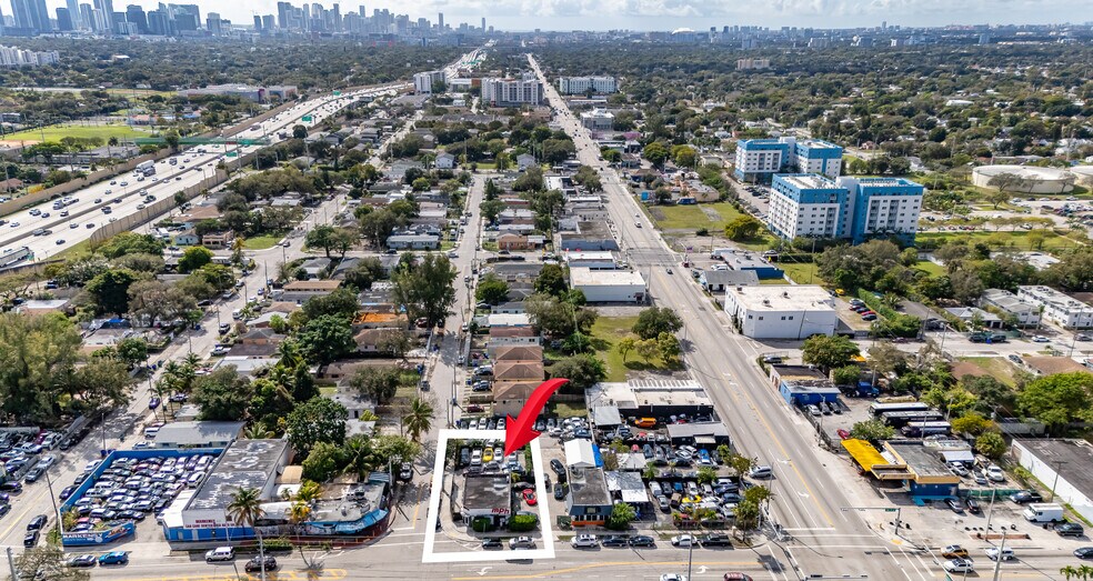 More Photos Of 660-680 NW 71st St, Miami Warehouse For Sale
