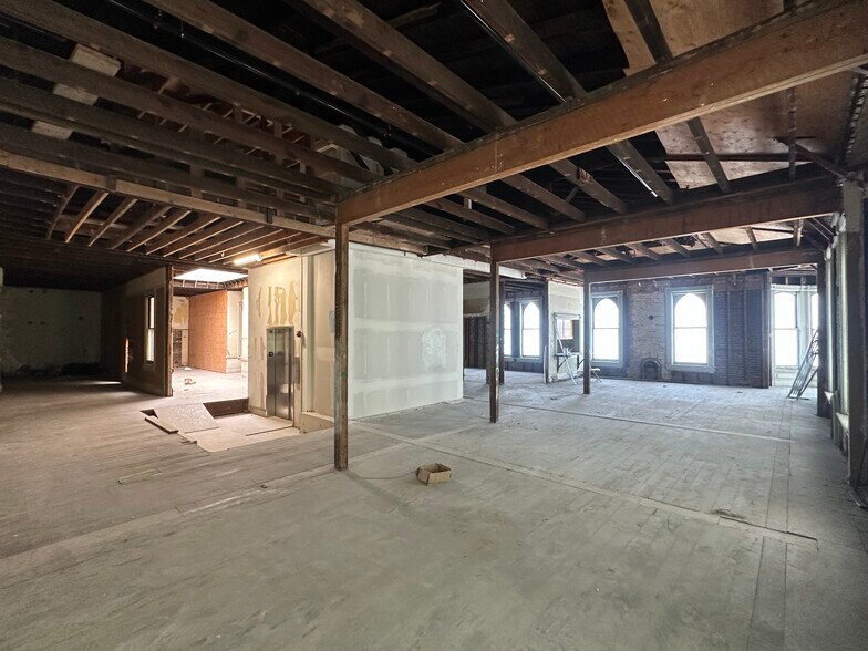 More Photos Of 82-96 E Santa Clara St, San Jose Office For Sale