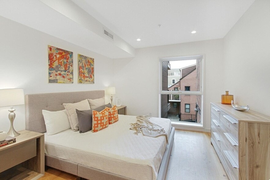 More Photos Of 362 W Broadway, South Boston Apartments For Sale