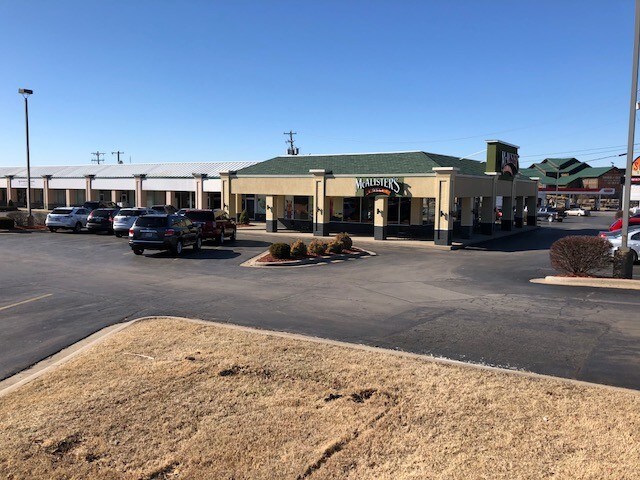 More Photos Of 210-228 W Sunshine St, Springfield Unknown For Lease