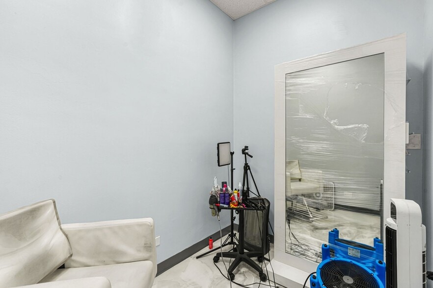 More Photos Of 20 Marietta St NW, Atlanta Apartments For Sale