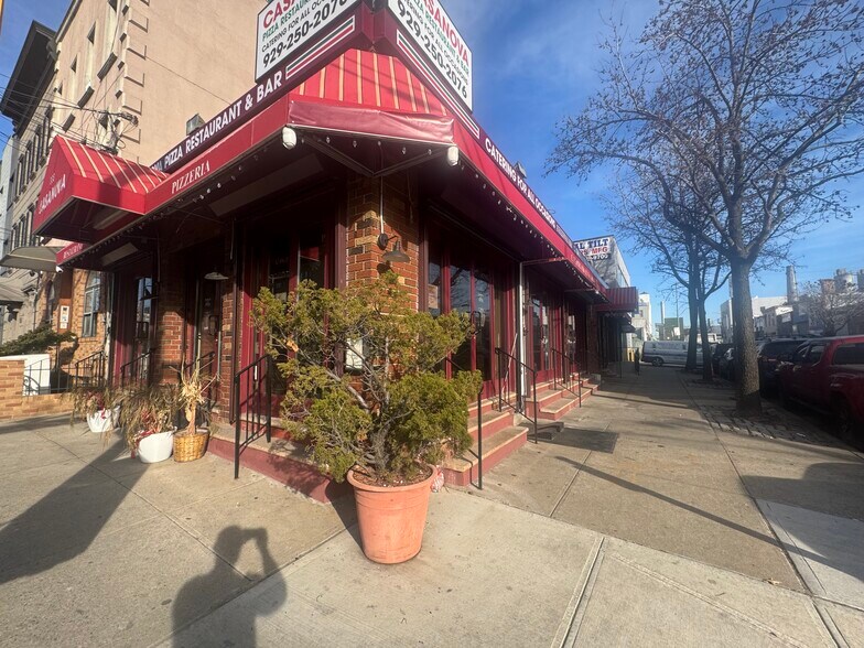 More Photos Of 338 McGuinness Blvd, Brooklyn General Retail For Lease