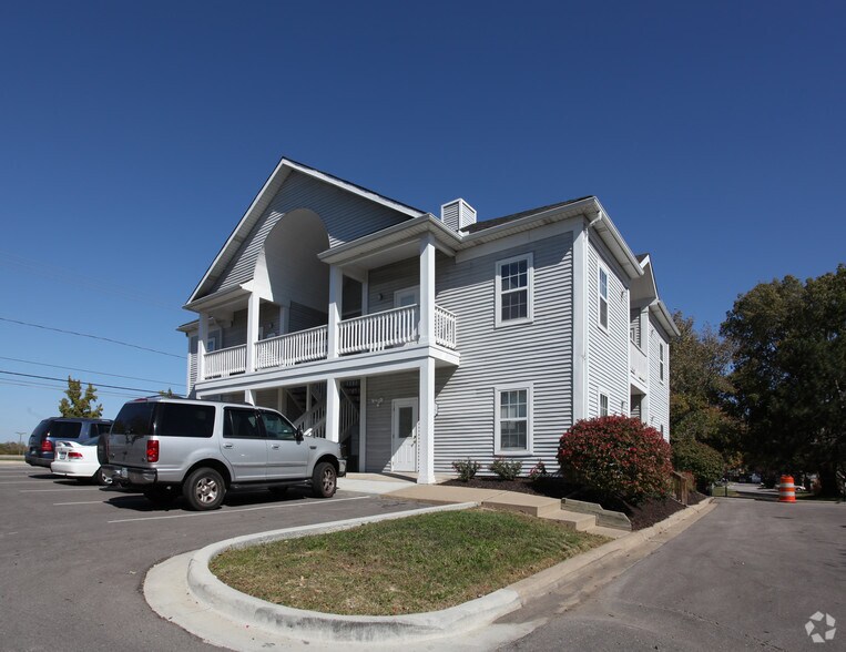 More Photos Of 9303 W 75th St, Overland Park Office For Sale