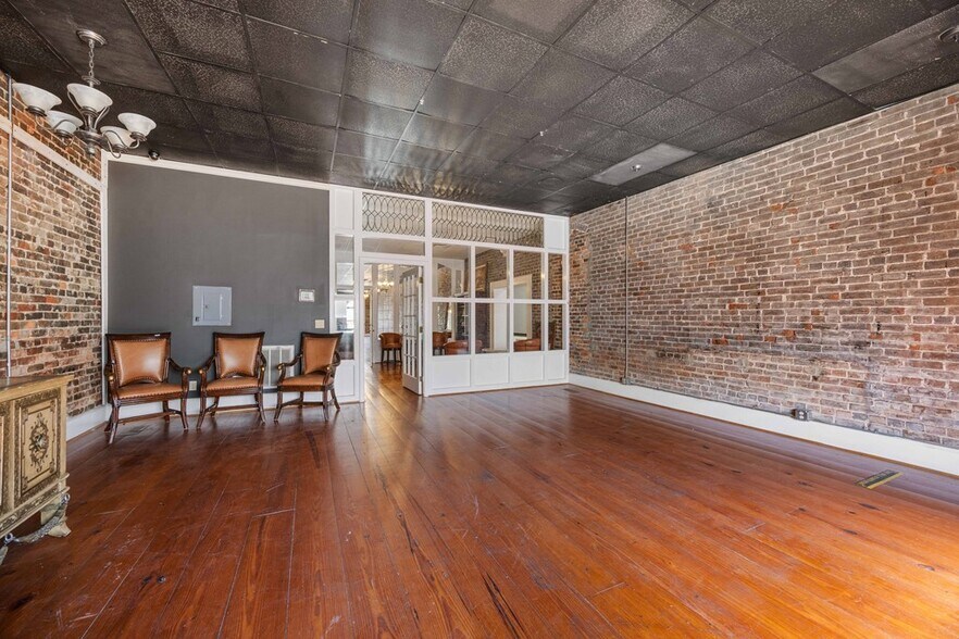 More Photos Of 219 E Screven St, Quitman Storefront Retail Office For Sale