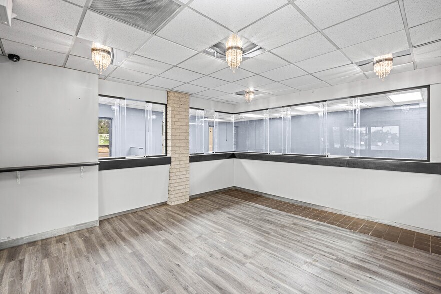 More Photos Of 21511 Van Dyke Ave, Warren Bank For Sale