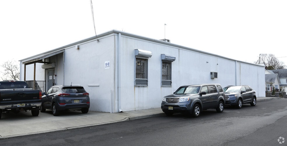 Primary Photo Of 10 Embroidery St, Sayreville Warehouse For Lease
