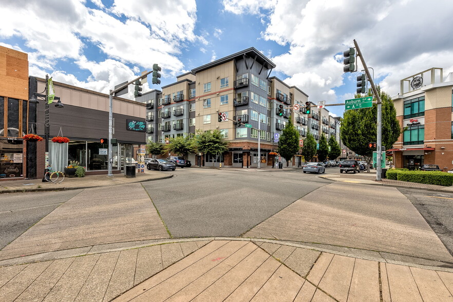 More Photos Of 102 E Main St, Auburn Storefront For Lease