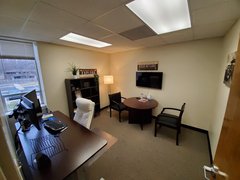 More Photos Of 8665 W 96th St, Overland Park Office For Lease