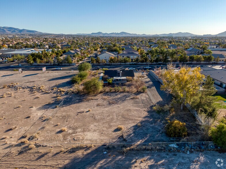 More Photos Of 1620 E Serene Ave, Las Vegas Freestanding For Sale