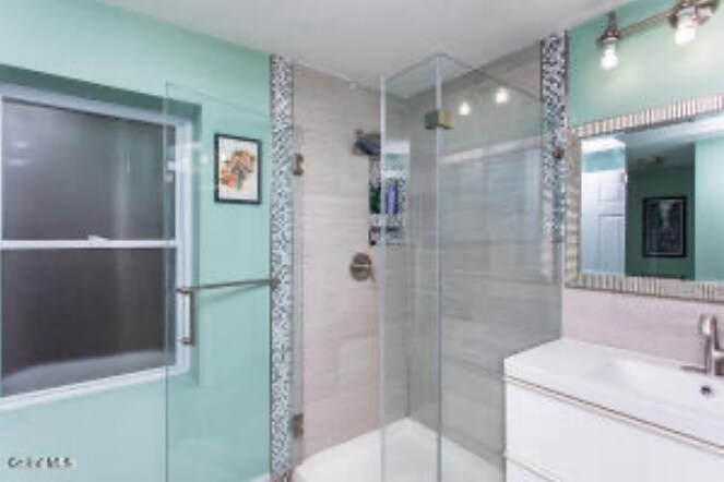 More Photos Of 147 4th St, Troy Storefront Retail Residential For Sale