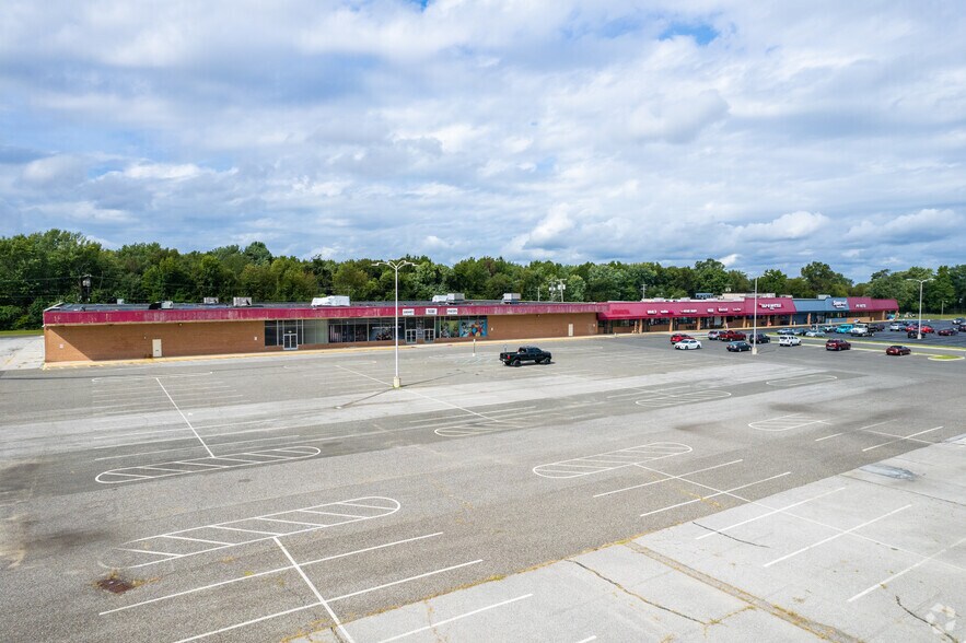 More Photos Of 233 S Broadway, Pennsville Unknown For Lease