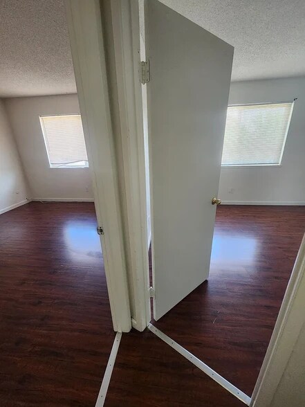 More Photos Of 67 Nedra Ct, Sacramento Apartments For Sale