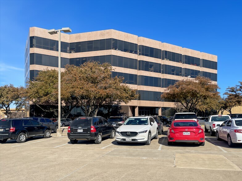 More Photos Of 1600 Airport Fwy, Bedford Coworking Space