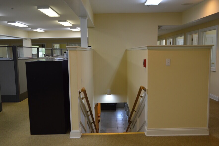 More Photos Of 4595 Spanish Trl, Pensacola Medical For Lease