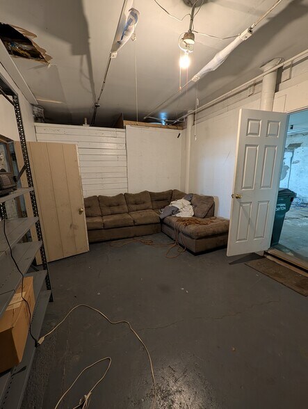 More Photos Of 67 Brenner Ave, Dayton Warehouse For Sale