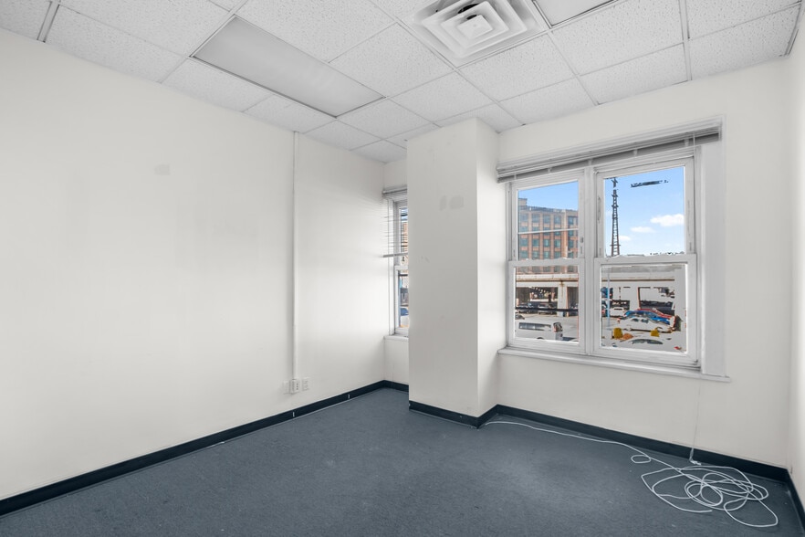 More Photos Of 451-457 Sunrise Hwy, Lynbrook Storefront Retail Office For Lease