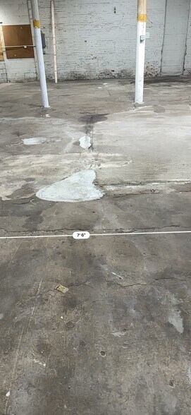 More Photos Of 7 Dunnell Ln, Pawtucket Warehouse For Lease