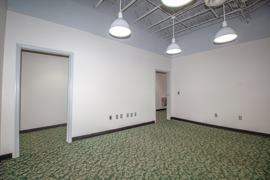 More Photos Of 50 Clay St, Morgantown Office Residential For Lease
