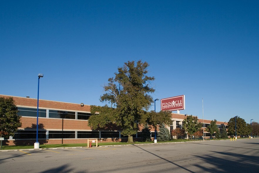 More Photos Of 12723 Telegraph Rd, Redford Distribution For Lease