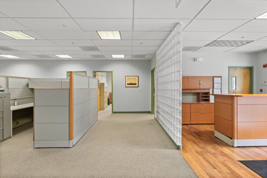 More Photos Of 339 Buschs Frontage Rd, Annapolis Medical For Sale