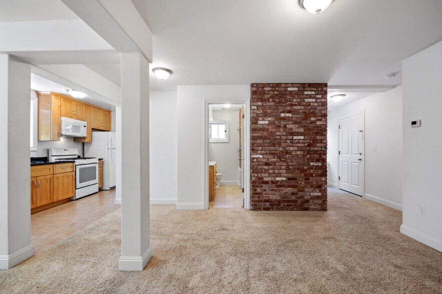 More Photos Of 333 G St, San Rafael Apartments For Sale