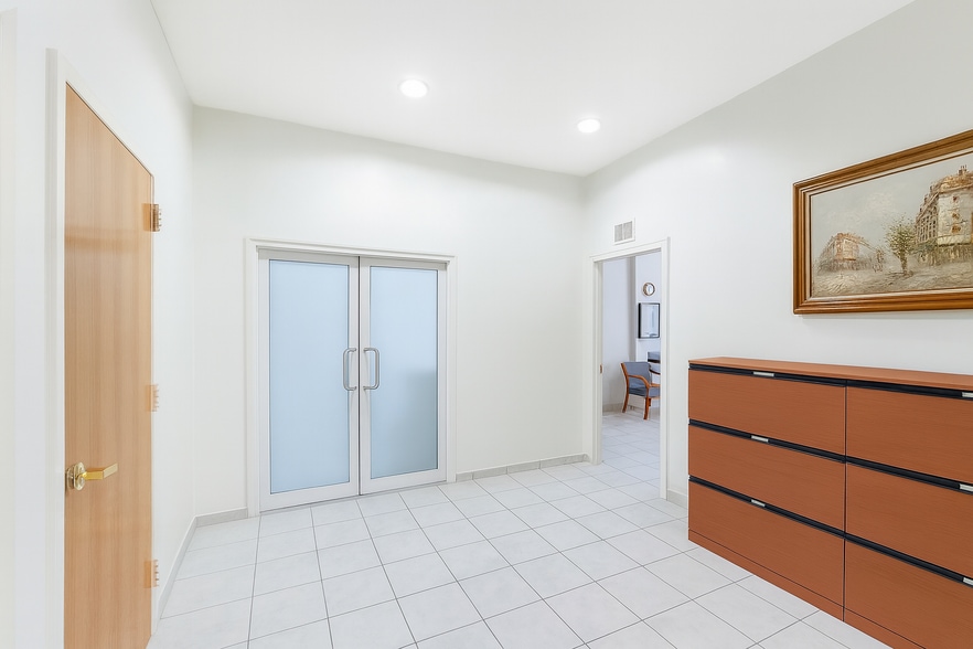 More Photos Of 9921 4th Ave, Brooklyn Apartments For Lease