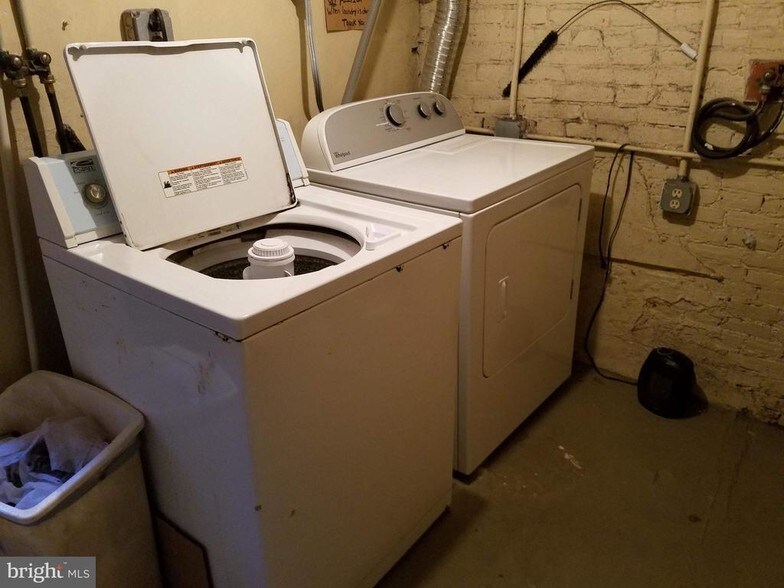 More Photos Of 633 Main St, Denver Apartments For Sale