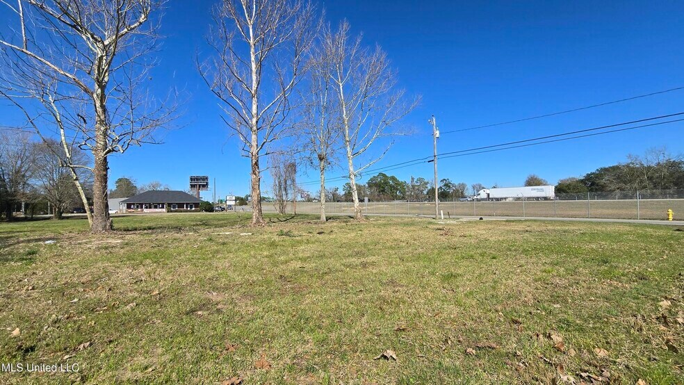 More Photos Of 10267 Boney Ave, D'Iberville Office For Sale
