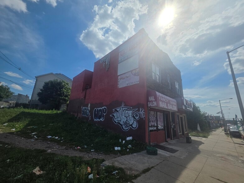 More Photos Of 721 Springfield Ave, Newark Storefront Retail Residential For Sale