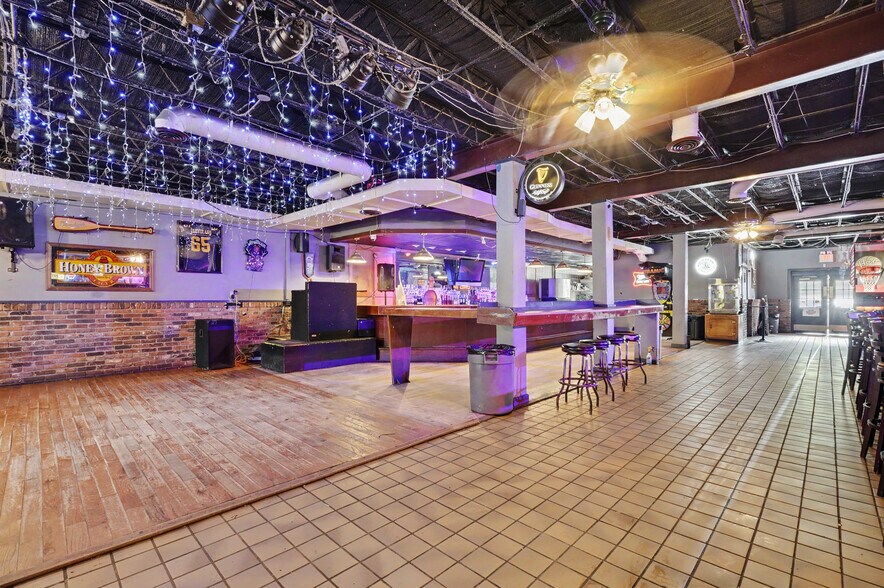 More Photos Of 244 N Water St, Kent Bar For Sale