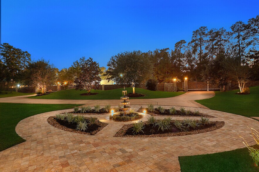 More Photos Of 28611 Blue Jack Ln, Magnolia Sports And Entertainment For Sale